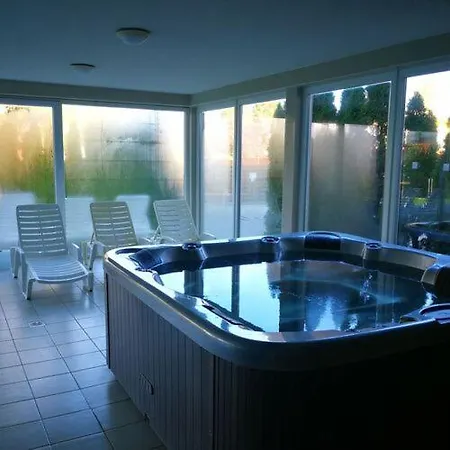 Apartament Holiday25 Wellness Siófok