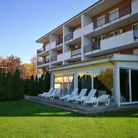 Holiday25 Wellness Apartment *